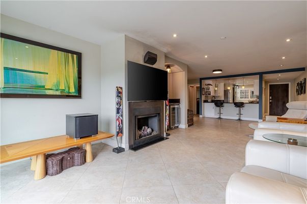 Fireplace, Interior, Living room, Pendant Lights, Recessed Lighting