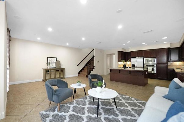 Interior, Kitchen, Living room, Recessed Lighting, Stainless Steel Appliances