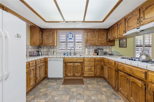 Interior, Kitchen, Tile Countertops
