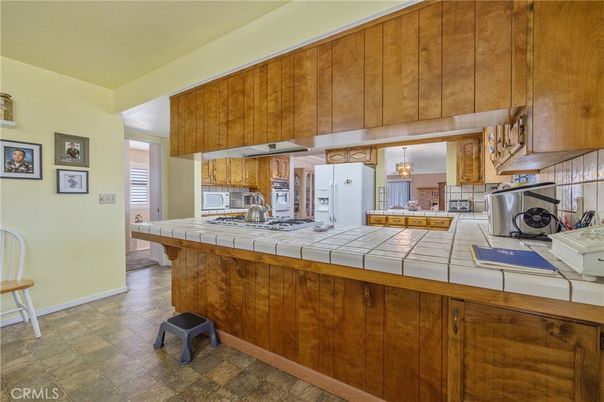 Interior, Kitchen, Pendant Lights, Tile Countertops
