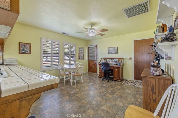 Home Office, Interior