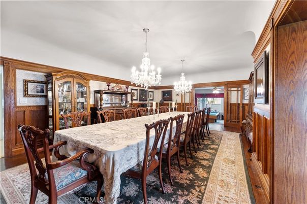 Chandelier, Dining room, Interior, Kitchen, Wood Texture Flooring