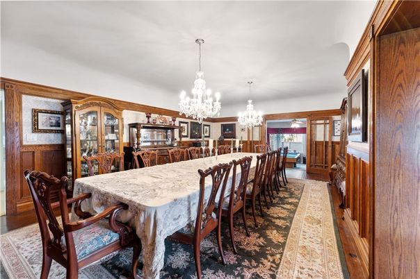 Chandelier, Dining room, Interior, Kitchen, Wood Texture Flooring