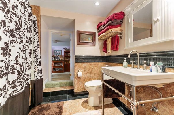 Bathroom, Interior, Recessed Lighting