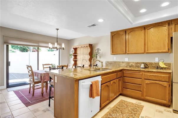 Chandelier, Dining room, Interior, Kitchen, Pendant Lights, Recessed Lighting