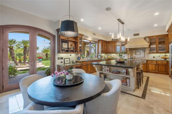 Dining room, Interior, Kitchen, Pendant Lights, Recessed Lighting, Stainless Steel Appliances