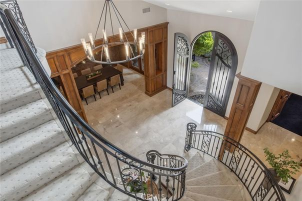 Chandelier, Dining room, Interior, Pendant Lights, Recessed Lighting