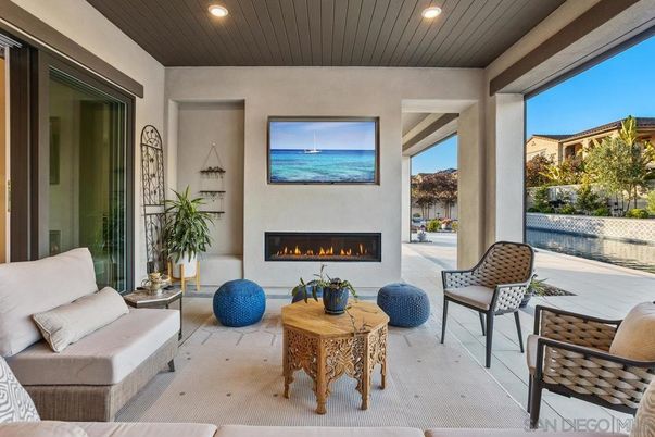Fireplace, Interior, Living room, Recessed Lighting