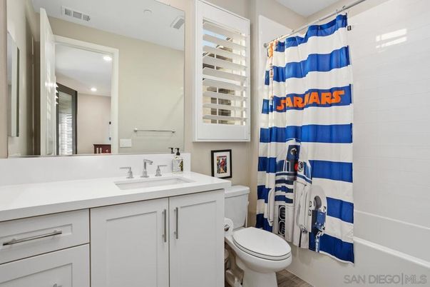 Bathroom, Interior, Recessed Lighting