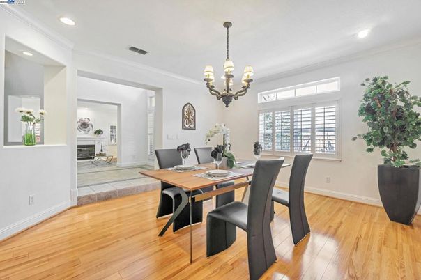 Chandelier, Dining room, Fireplace, Interior, Recessed Lighting, Wood Texture Flooring