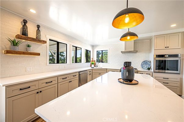 Interior, Kitchen, Pendant Lights, Recessed Lighting, Stainless Steel Appliances