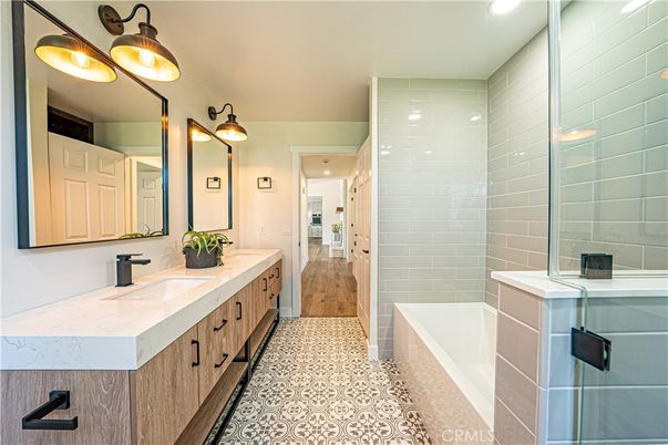 Bathroom, Dual Sink Vanities, Interior, Recessed Lighting, Wood Texture Flooring