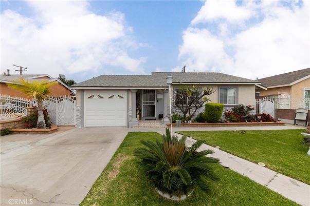 Attached, Backyard, Exterior, Facade, Ranch
