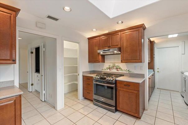 Interior, Kitchen, Recessed Lighting