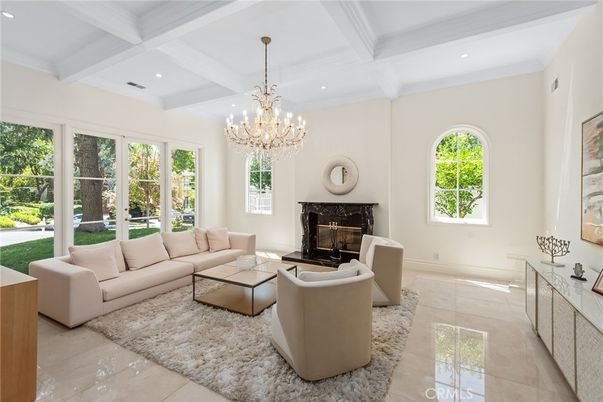 Chandelier, Fireplace, Interior, Living room, Recessed Lighting