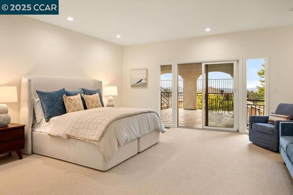 Bedroom, Interior, Recessed Lighting