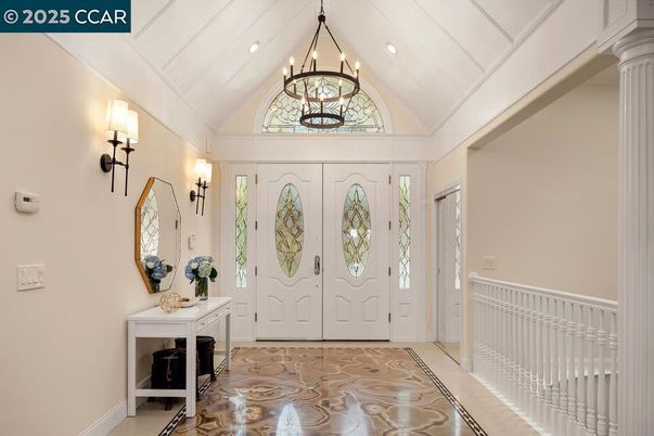 Chandelier, Interior, Pendant Lights