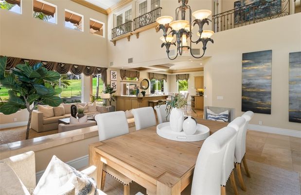 Chandelier, Dining room, Interior, Living room, Recessed Lighting