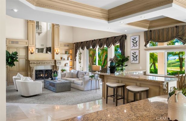 Fireplace, Interior, Living room, Recessed Lighting