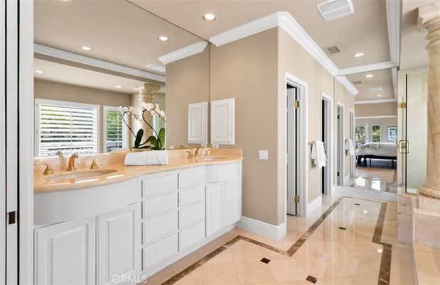 Bathroom, Bedroom, Dual Sink Vanities, Interior, Recessed Lighting