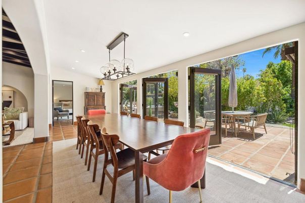 Chandelier, Dining room, Interior, Recessed Lighting