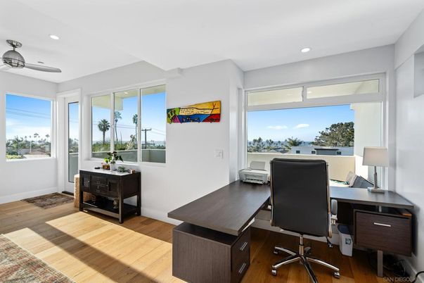Home Office, Interior, Recessed Lighting, Wood Texture Flooring