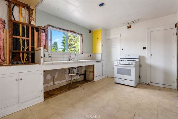 Interior, Kitchen