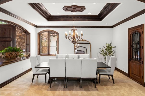Chandelier, Dining room, Interior, Recessed Lighting, Wood Texture Flooring