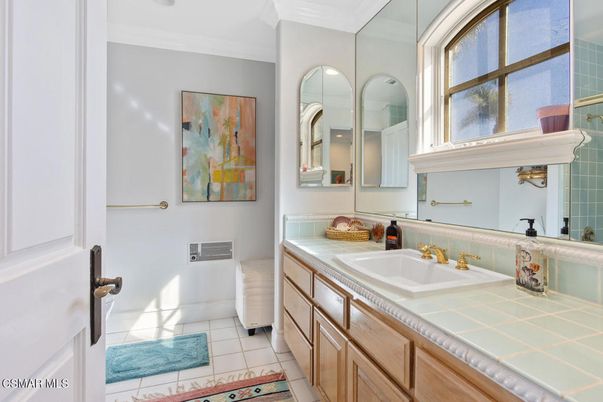 Bathroom, Interior, Tile Countertops