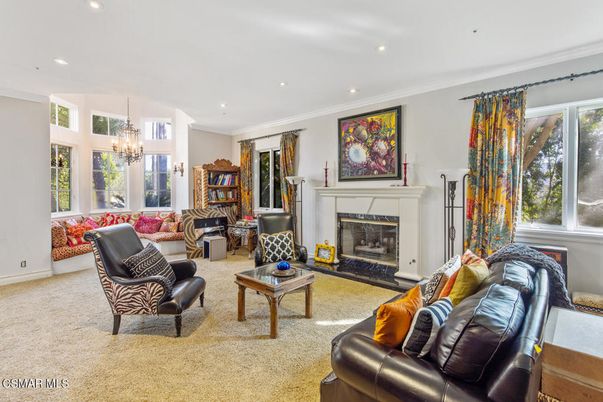 Chandelier, Fireplace, Interior, Living room, Recessed Lighting