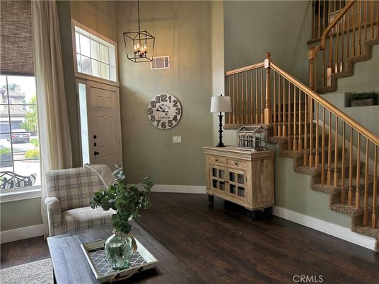 Interior, Pendant Lights, Wood Texture Flooring