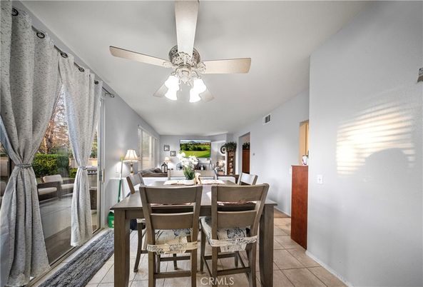 Dining room, Interior