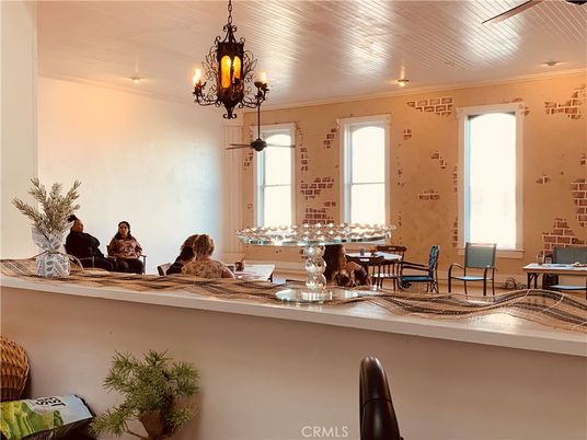 Chandelier, Dining room, Interior