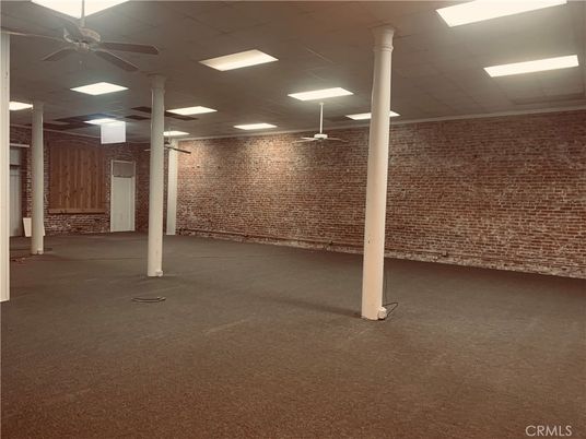 Empty room, Interior, Recessed Lighting, Stone Walls