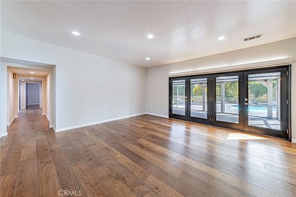 Empty room, Interior, Recessed Lighting, Wood Texture Flooring