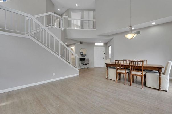 Dining room, Interior, Pendant Lights, Recessed Lighting