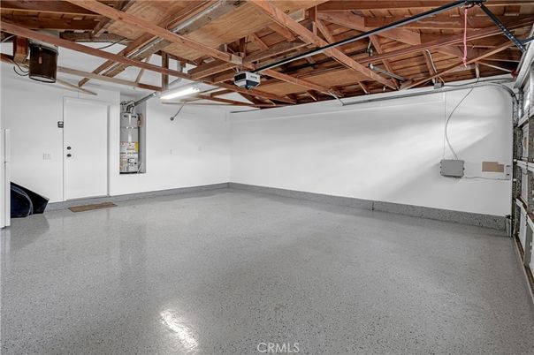Garage, Interior, Wooden Beams