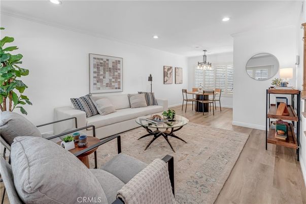 Chandelier, Dining room, Interior, Living room, Recessed Lighting, Wood Texture Flooring