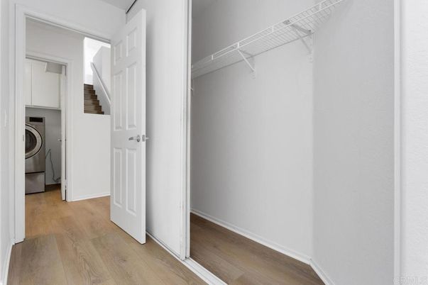Interior, Utility Closets, Washer, Wood Texture Flooring