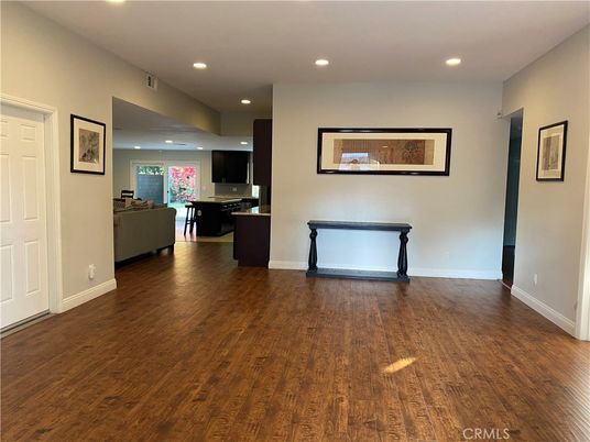 Interior, Kitchen, Living room, Recessed Lighting, Wood Texture Flooring