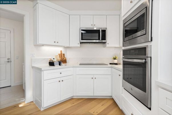Interior, Kitchen, Stainless Steel Appliances, Wood Texture Flooring