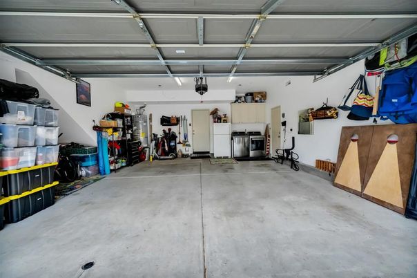 Garage, Interior