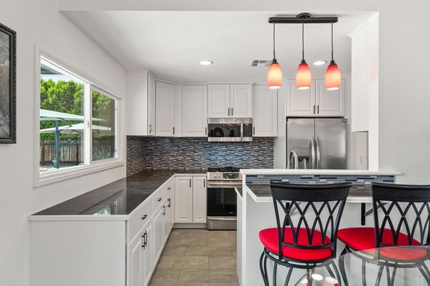 Interior, Kitchen, Pendant Lights, Recessed Lighting, Stainless Steel Appliances