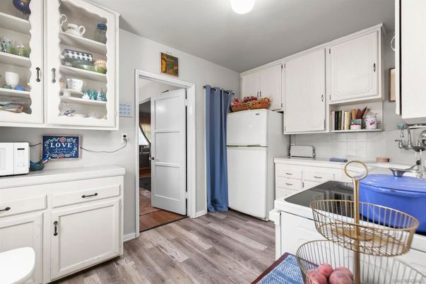 Interior, Kitchen, Wood Texture Flooring