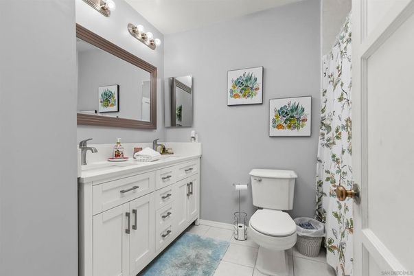 Bathroom, Dual Sink Vanities, Interior