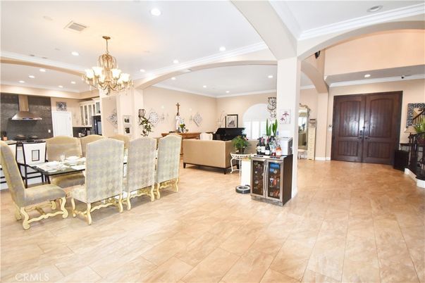 Chandelier, Dining room, Interior, Living room, Recessed Lighting