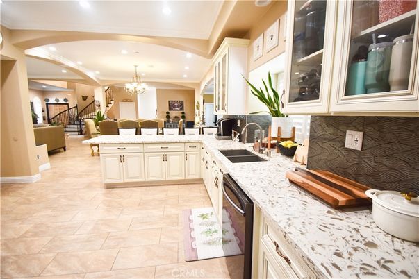 Chandelier, Dining room, Interior, Kitchen, Recessed Lighting
