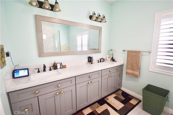 Bathroom, Dual Sink Vanities, Interior, Wood Texture Flooring
