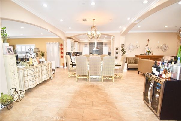 Chandelier, Dining room, Interior, Recessed Lighting