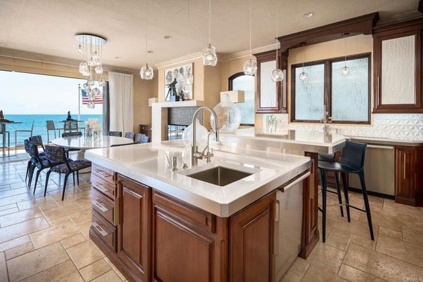 Dining room, Interior, Kitchen, Pendant Lights, Recessed Lighting, Water